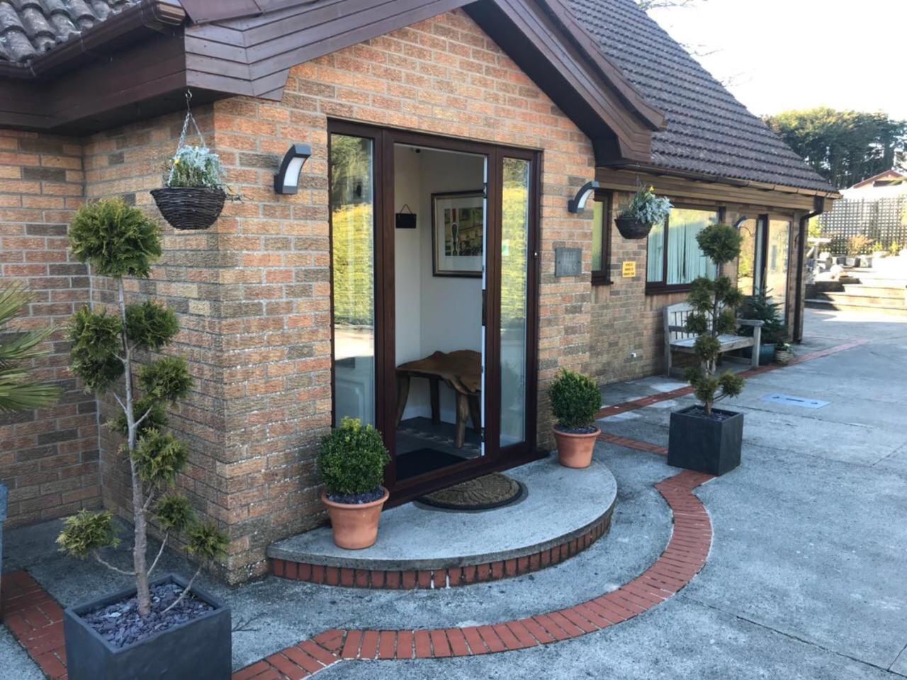 The Firs - Englefield Studio Bed and Breakfast Douglas Εξωτερικό φωτογραφία